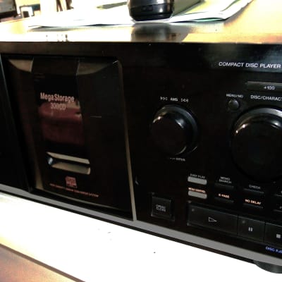 Sony CDP-CX300 300 Disc Audio CD Player. Optical Output / Serviced w Manual & Remote. Tested image 21