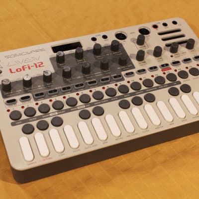 Sonicware Liven Lofi-12 27-Key Sampling Groovebox | Reverb Canada
