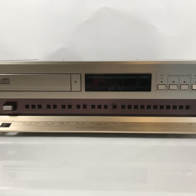 Accuphase DP-80L CD Player & DC-81L D/A Converter image 5