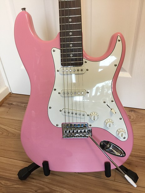 Benson stratocaster outlet
