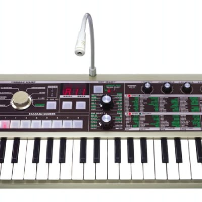 Korg Compact Analog Modeling Synthesizer with 8-band Vocoder and Microphone MICROKORG image 4
