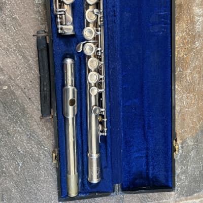 アームストロング　フルート　104 WT Armstrong Silver Plated Flute (Model 104, Student Model