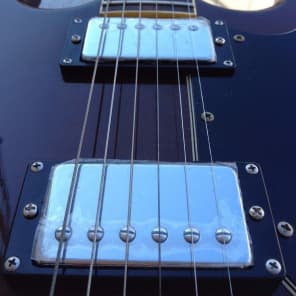 1982年製　TOKAI SG ボディー、ネック TOKAI SG 58 Vintage White, 3,12 KG - Estudio 54