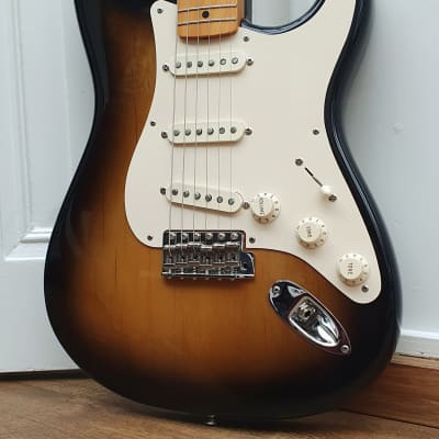 Fender American Vintage '57 Stratocaster Reissue 2004 - Sunburst image 3