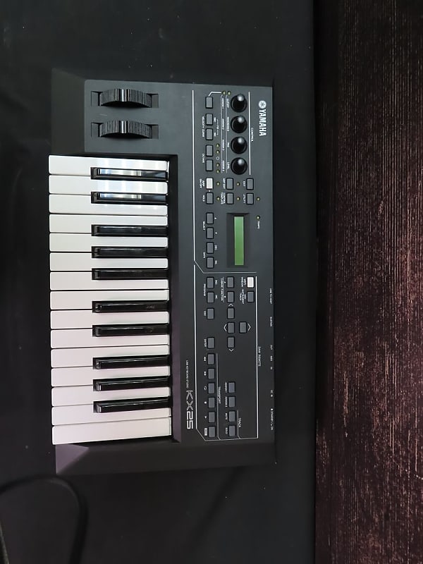 Yamaha KX25 MIDI Keyboard (Edison, NJ) | Reverb