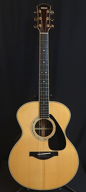 Yamaha LJ16 Handcrafted Jumbo Acoustic Guitar Englemann