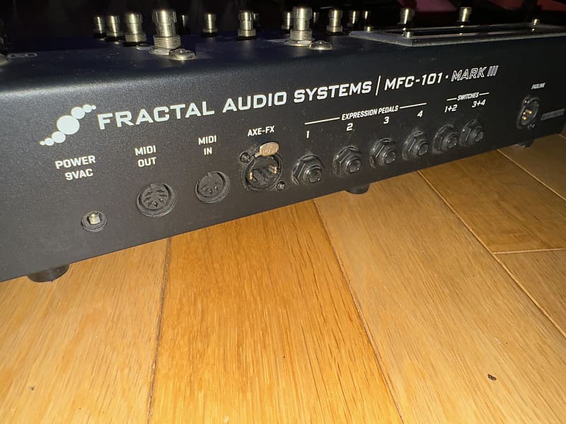 Fractal Audio MFC-101 Mark III MIDI Foot Controller | Reverb