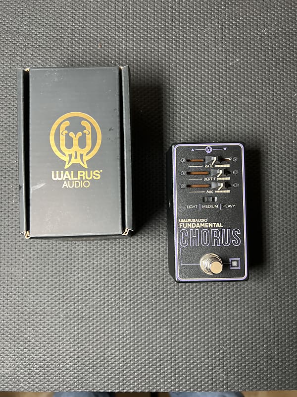 Walrus Audio Fundamental Chorus