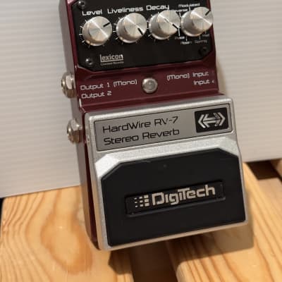Hardwire RV-7 Stereo Reverb | Reverb
