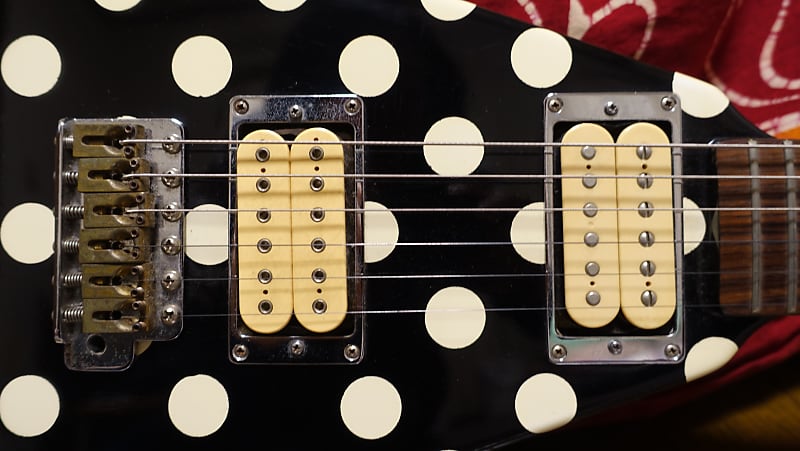 Rare!】 Fernandes FV-105RR Polka Dot Vee Style Randy Rhoads