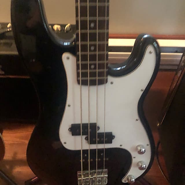 Barracuda bass shop guitar price