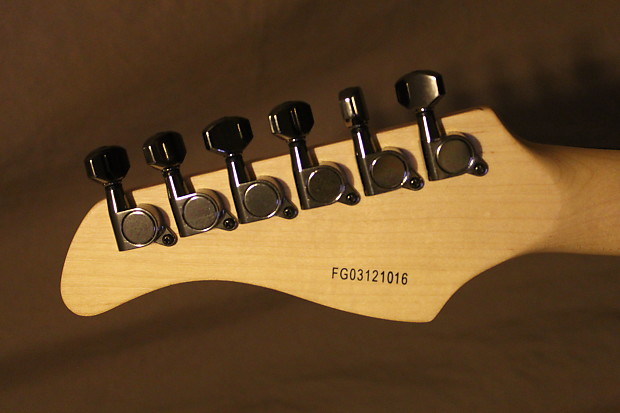 FERNANDES Fernandes FR-40 Electric Guitar エレキギター