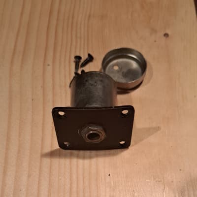 NEVE- CARNHILL VT-24499 1:1 OUTPUT TRANSFORMER 1980s Orange