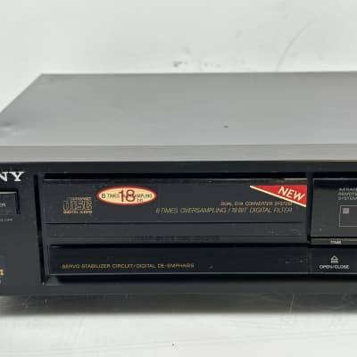 Vintage Sony Single Compact Disc CD Player Model CDP-670 image 3