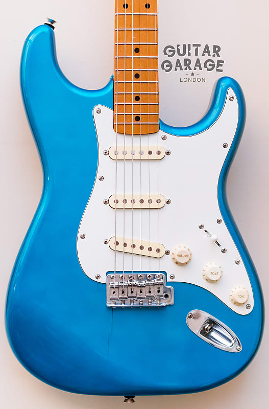 Fender Japan Stratocaster Lake Placid Blue Maple neck guitar