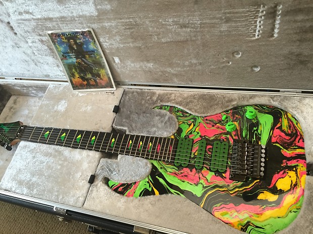 Ibanez universe store uv77re