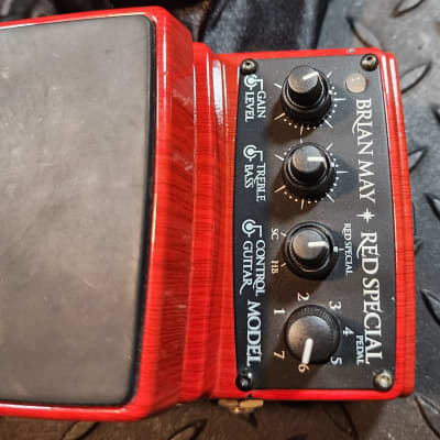 DigiTech Brian May Red Special Simulator Queen image 2