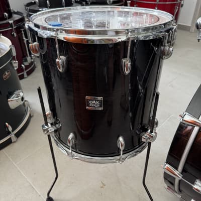 Yamaha Oak custom 22,22,10,12,13,16 drumkit (Japan) - Musashi black image 7