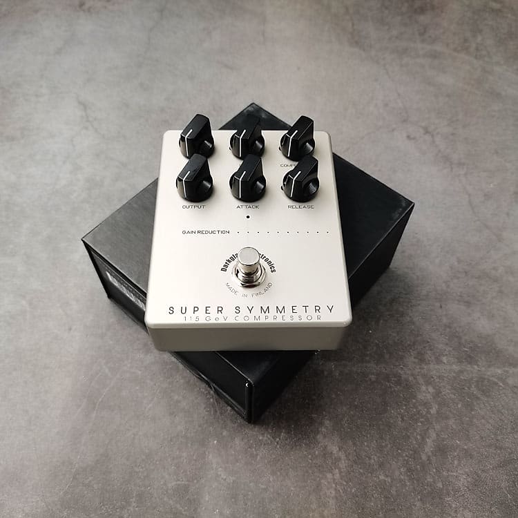 ベース Darkglass Electronics Super Symmetry Darkglass Super Symmetry Bass Compressor Pedal | Sweetwater