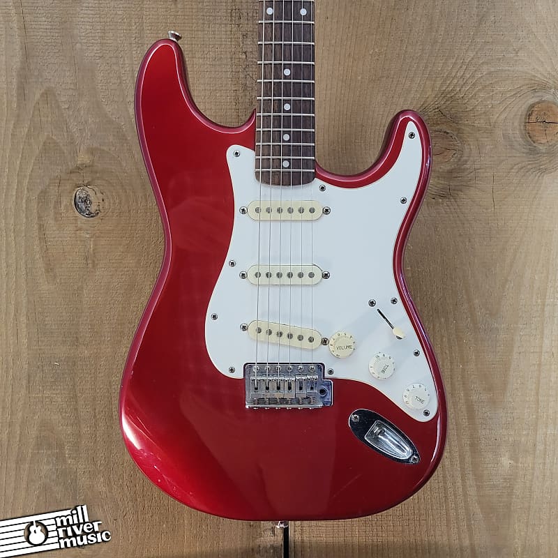 Squier Stratocaster Electric Guitar Red Used