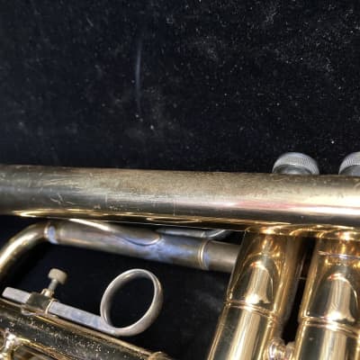 Holton T602R Bb Trumpet image 8