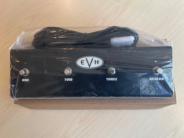 EVH 5150 III - 4 button foot switch with cable -  3 channels plus reverb/effect black image 1