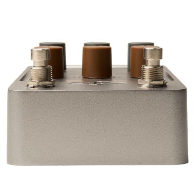 Universal Audio OX Stomp Dynamic Speaker Emulator *Authorized Dealer* image 3