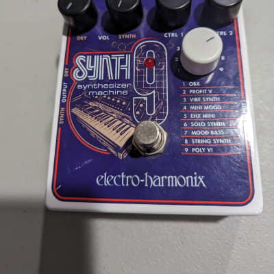 Electro-Harmonix Synth9 Synthesizer Machine