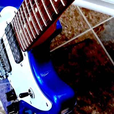 Squier by Fender Mustang Bullet 2020 - Blue Sparkle - glossy image 16