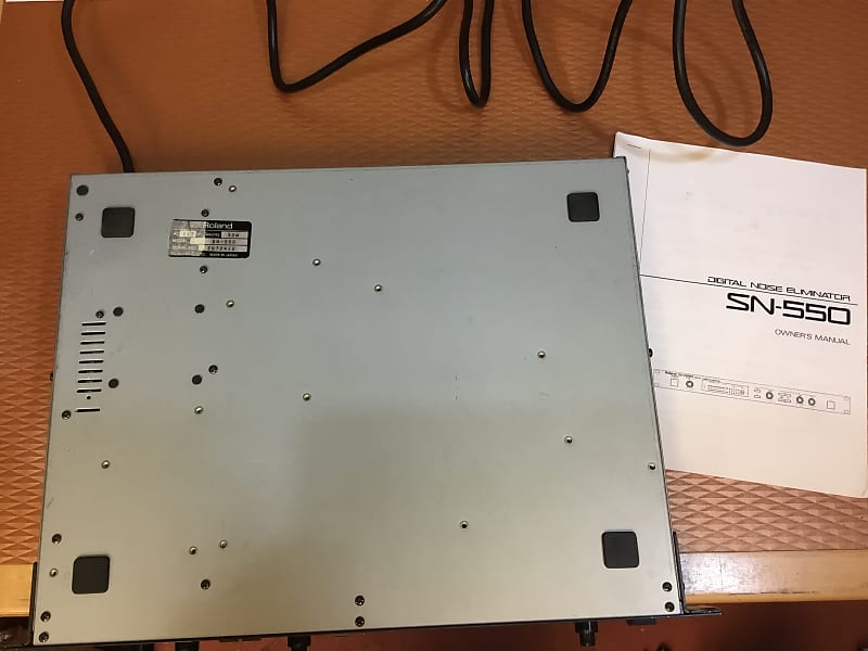 Roland SN-550 Digital Noise Eliminator | Reverb Roland SN-550 Digital Noise Eliminator | Reverb