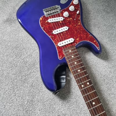 Fender Standard Stratocaster Left-Handed with Rosewood Fretboard 1998 - 2001 - Midnight Blue for sale