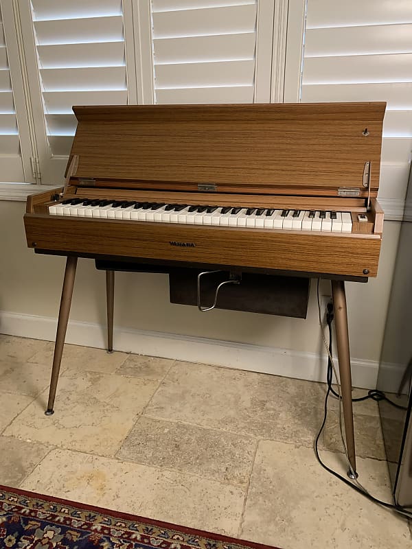 Yamaha Import L-2B 1960s Electric Harmonium | Reverb