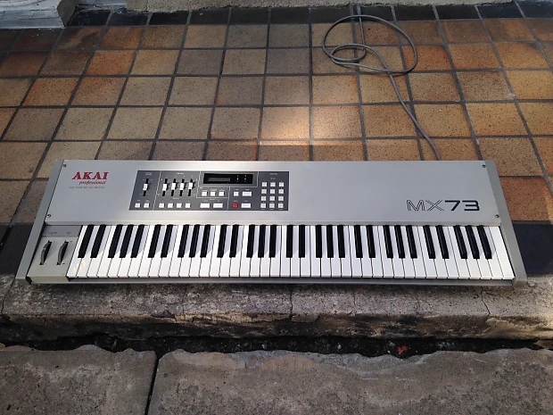 【希少品】AKAI MX73 マスターキーボード 73鍵 Akai MX73 MIDI Master Keyboard. Vintage MIDI controller