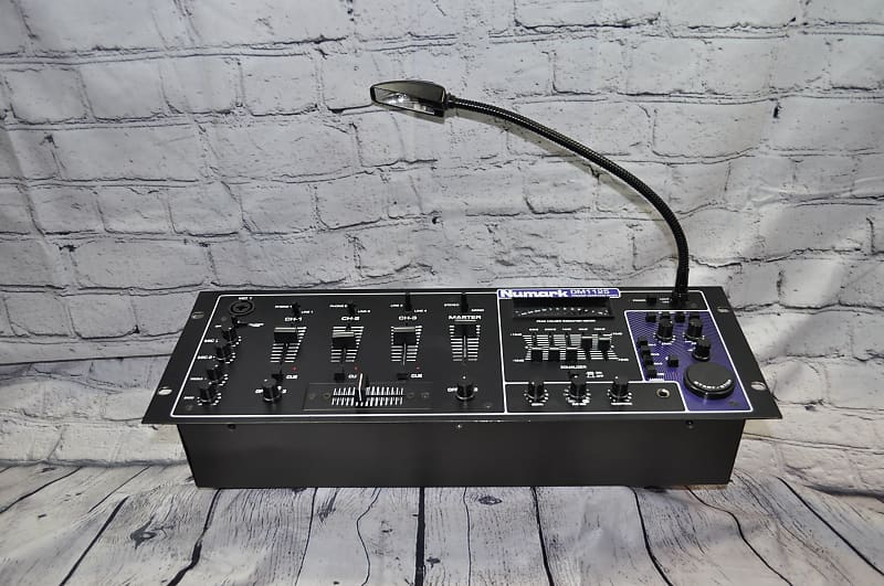 NUMARK DM-1125 STEREO DJ MIXER with DIGITAL SAMPLER EXC COND