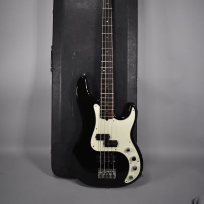 1998 Fender American Deluxe Precision Bass Black Finish Bass Guitar w/OHSC for sale