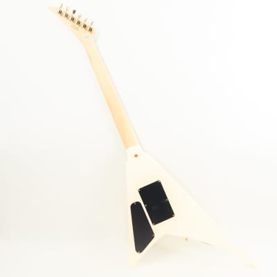 Jackson Pro Series RR3 Randy Rhodes Flying V Guitar White w