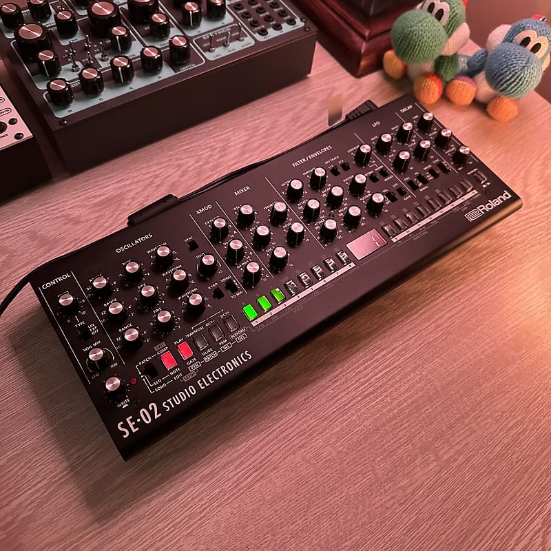 Roland SE-02 Boutique Series Synthesizer Module | Reverb Canada