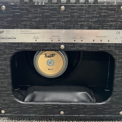 Supro Model 1932R Royale 50-Watt 1x12" Guitar Combo Amplifier - B stock image 2