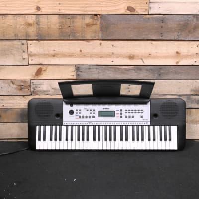 Yamaha YPT-260 61-Key Portable Keyboard "Excellent Condition"
