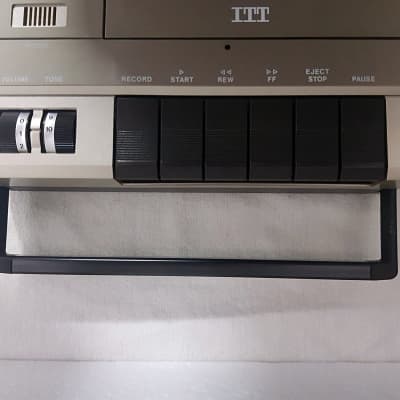 ② Lecteur/enregistreur de cassettes ITT SL 59, 1979 — Decks