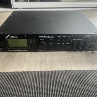 Fractal Audio Axe-FX II XL with Controller | Reverb