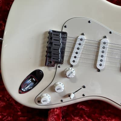 Fender Jeff Beck Artist Series Stratocaster Olympic White 2005 image 6