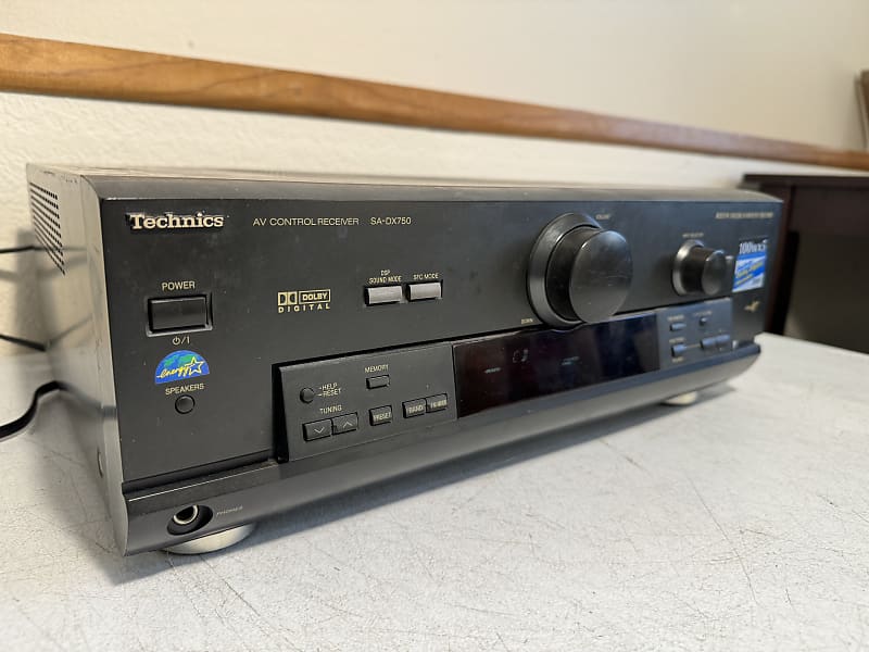 Technics SA-DX750 AV Control outlets Receiver