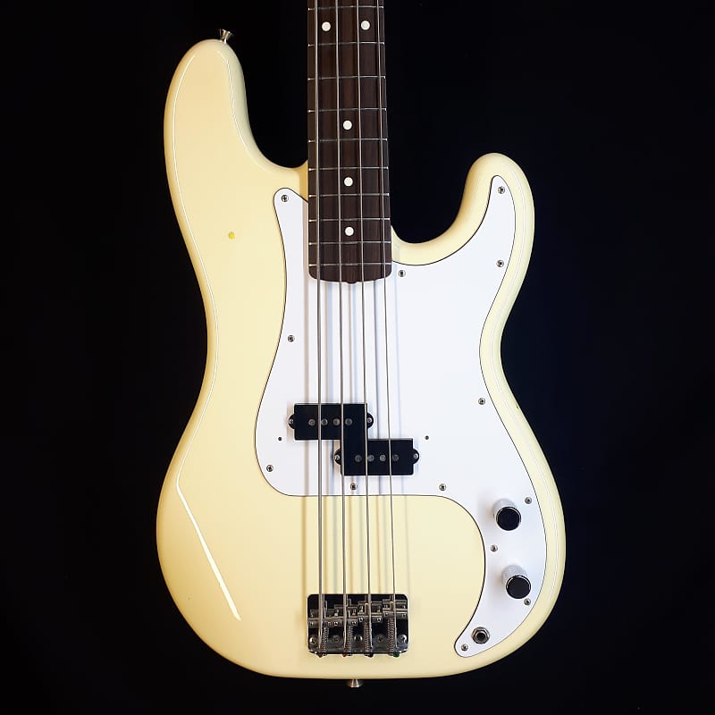 Fender Precision Bass Japan 2007-2010 - White