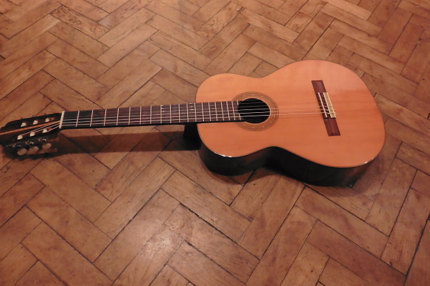 Antoria 2025 classical guitar