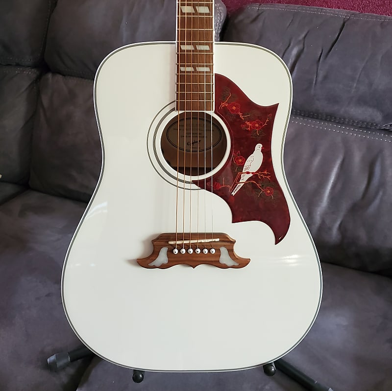 Epiphone Dove Studio Limited-Edition Acoustic-Electric