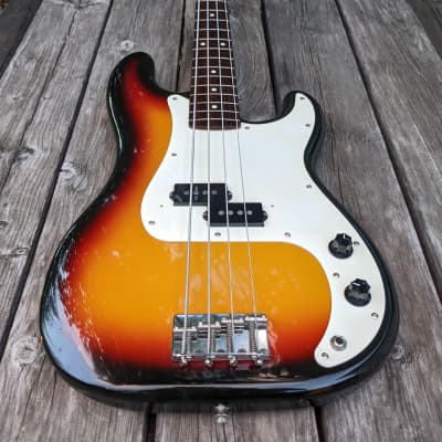 1993-94 Made in Japan Squier Silver Series Standard Precision Bass 3-tone sunburst image 3