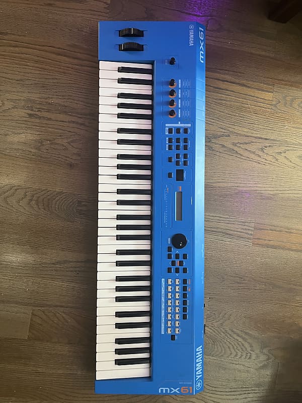 Yamaha MX61 V2 61-Key Digital Synthesizer 2016 - Present - Blue