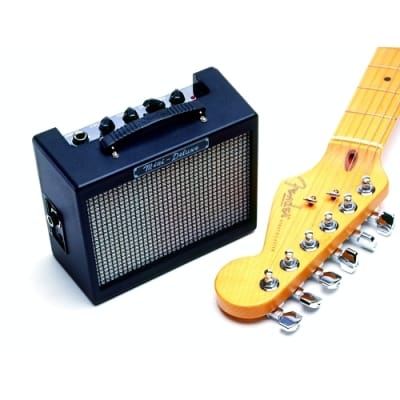 Fender MD20 Mini Deluxe™ Amp image 2