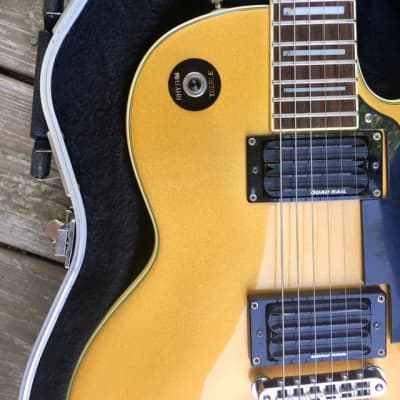RARE Fender Squier M-77 M77 Goldtop Les Paul Singlecut style electric guitar w/ Gator case image 4